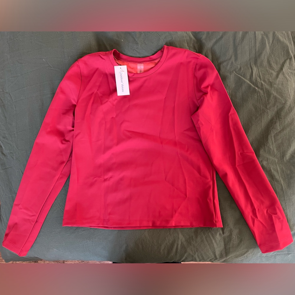 NWT Outdoor Voices Frostknit long sleeve cranberry base layer women’s L
